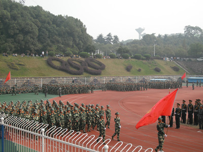 新生军训总结表彰大会之yd222云顶线路检测网站方阵.jpg